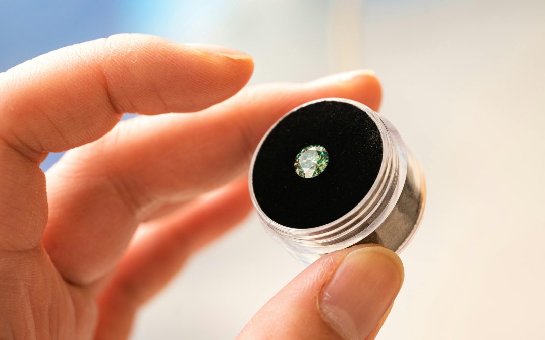 MOISSANITE vs. CUBIC ZIRCONIA