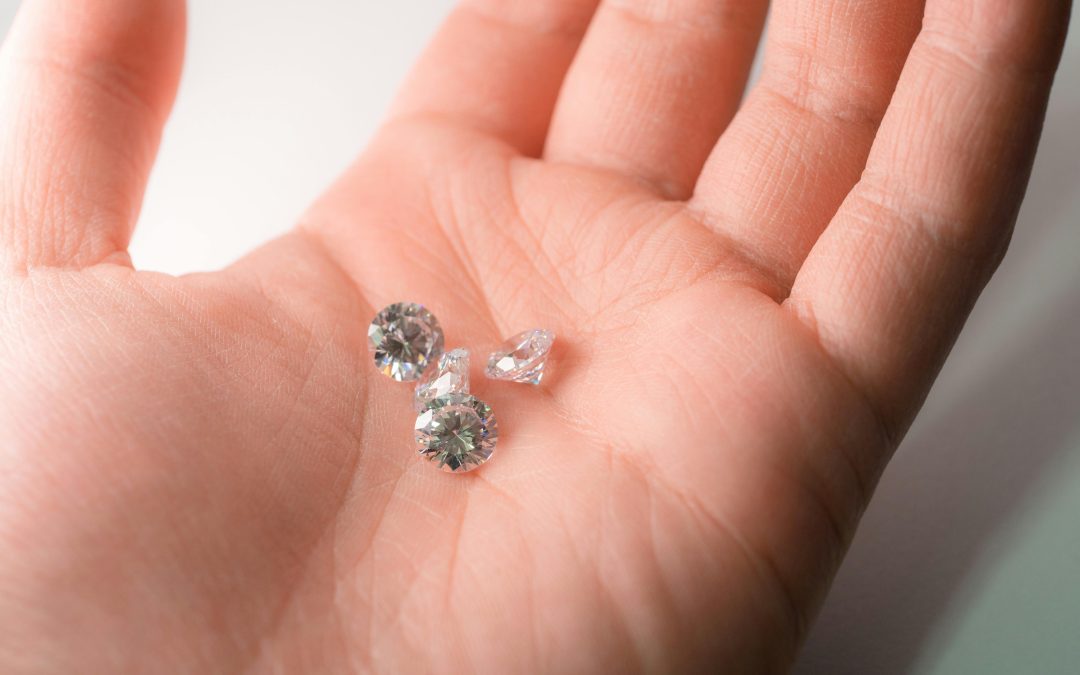 WILL MOISSANITES’ COLOUR AND BRILLIANCE EVER FADE?