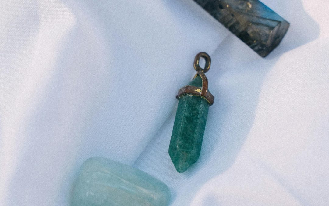 MARCH BIRTHSTONE:  THE AQUAMARINE