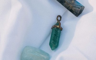 MARCH BIRTHSTONE: THE AQUAMARINE