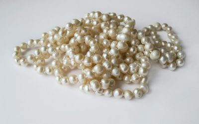JUNE BIRTHSTONE-THE PEARL