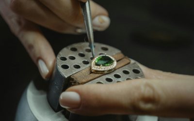 WHY DO YOU NEED TO CHOOSE CUSTOM MADE JEWELLERY