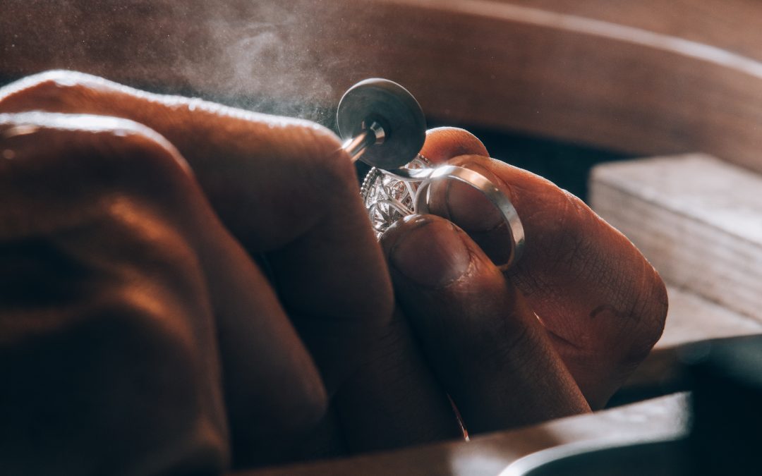 RESETTING JEWELLERY: CRAFTING SOMETHING NEW FROM YOUR SOMETHING OLD