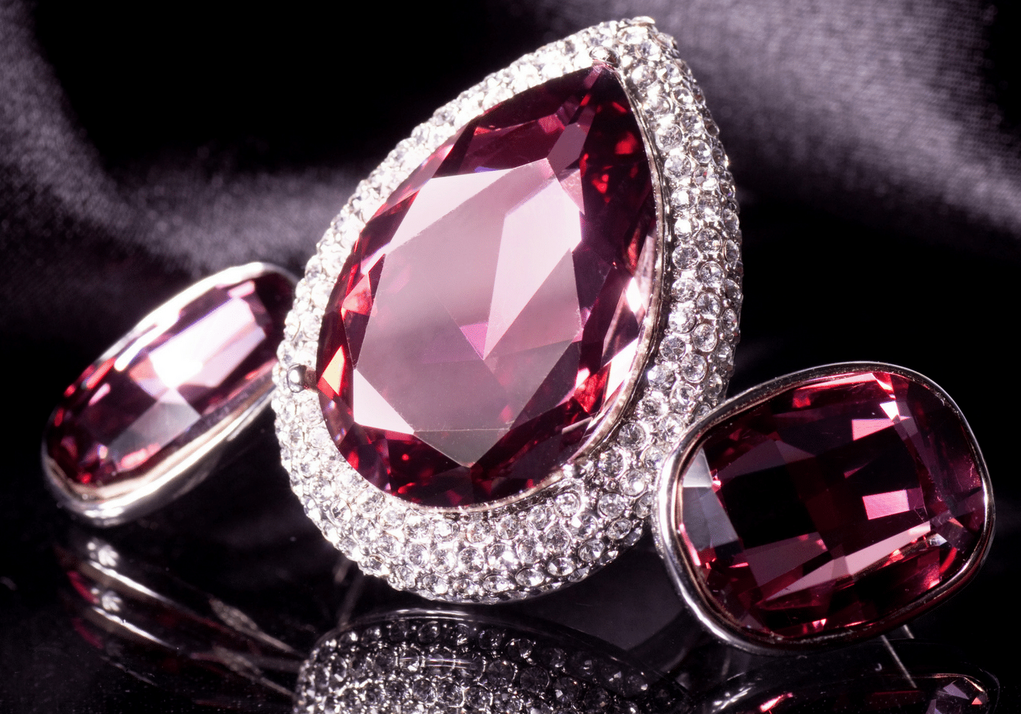 JULY BIRTHSTONE-THE RUBY - Francois Jewellers